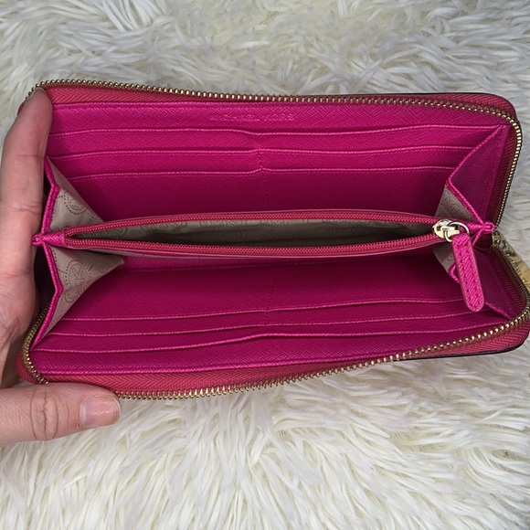 Michael Kors Crossgrain Leather Wallet - Picture 8 of 13